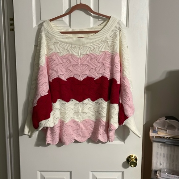 Excellent Condition Smoke Free Home beautiful pink cream and red sweater - Picture 1 of 4